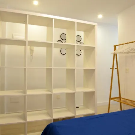 La Chica De La Perla