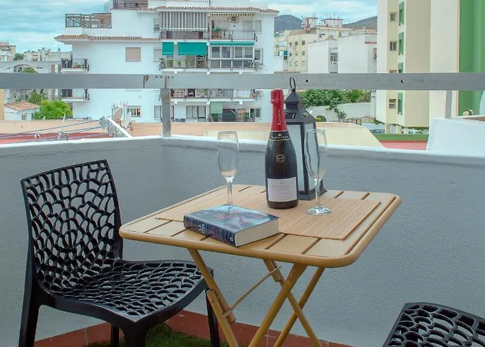 La Chica De La Perla Apartamento Torremolinos