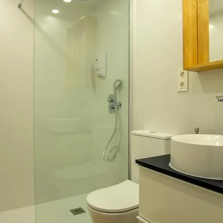 La Chica De La Perla توريمولينوس