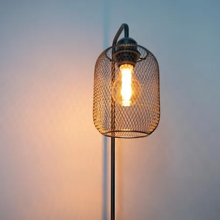 La Chica De La Perla * توريمولينوس