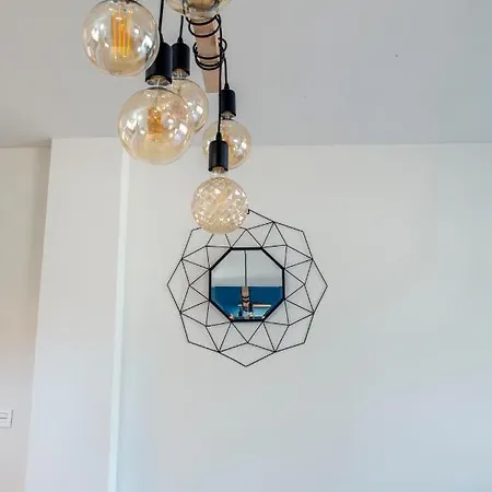 La Chica De La Perla * Torremolinos