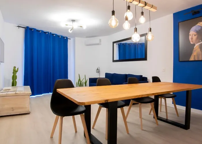 La Chica De La Perla * Torremolinos